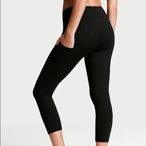 Victoria’s Secret Crop With Pocket